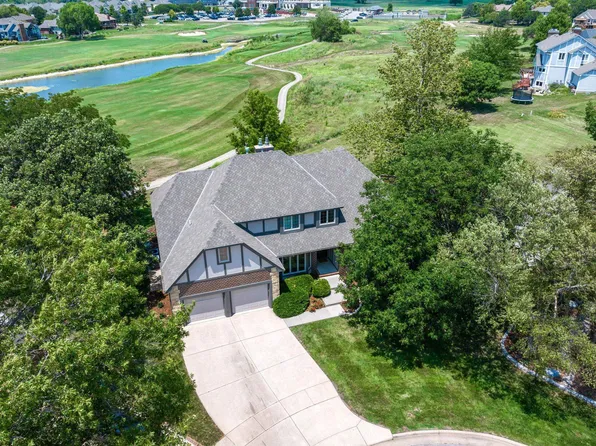 619 Glendevon Pl, Andover, KS 67002