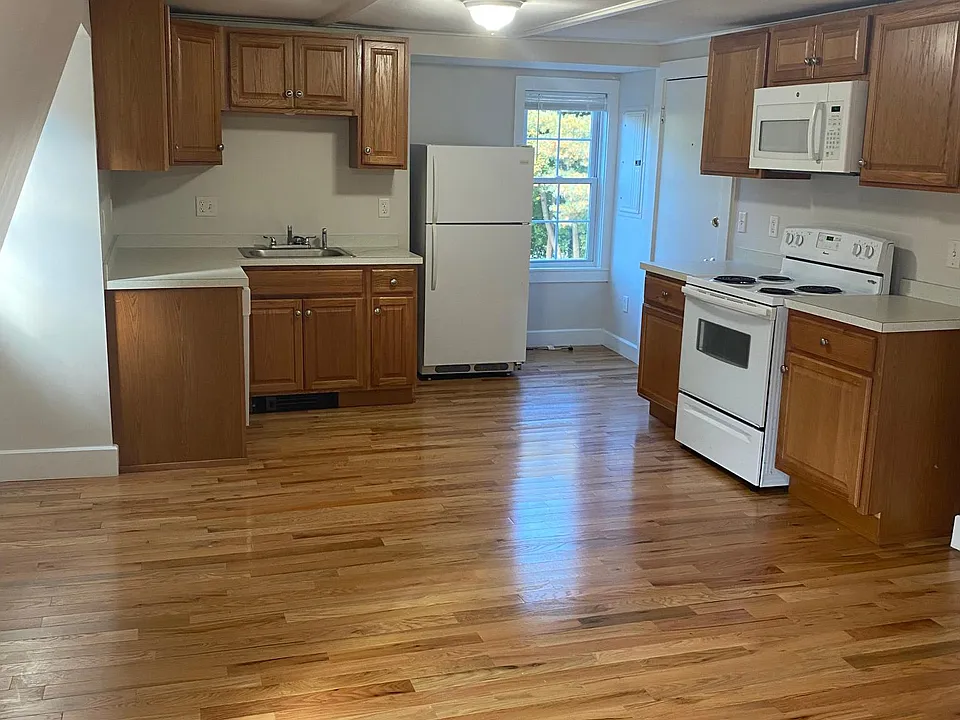 127 Sylvan St #5