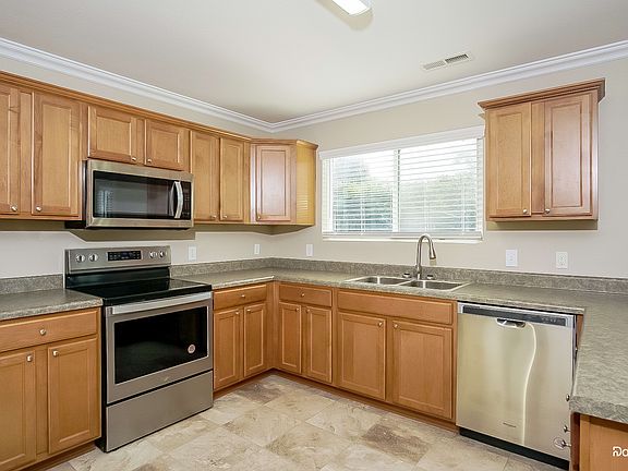 3rd image of 314 Kenneth Blvd NW