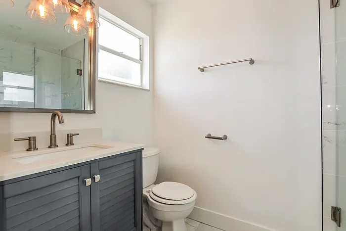 744 Forester Ave — Photo 18