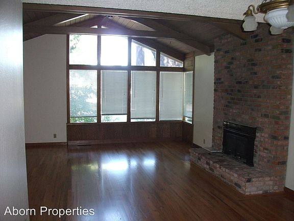 4th image of 1238 Cameo Dr