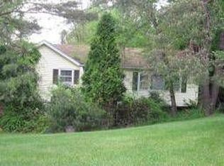 24 Warren Ct, Sparta, NJ 07871