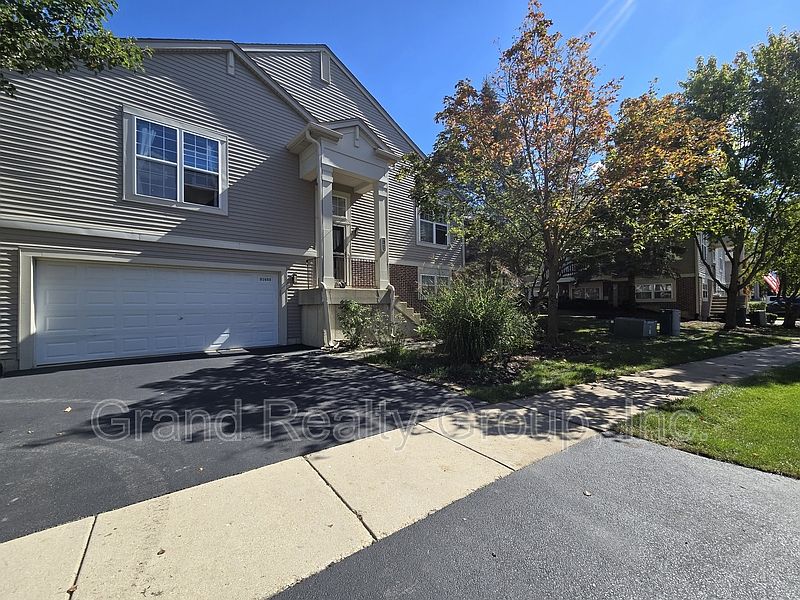 2nd image of 31633 Tallgrass Ct