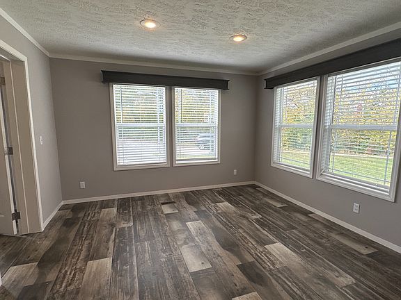 Exterior Image-1-Clayton 336 Hidden Creek