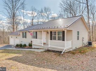 293 Wispy Branch Ln, Hedgesville, WV 25427