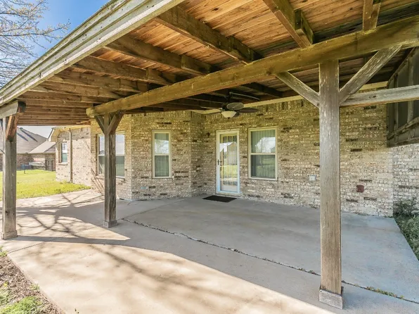 8214 Tamarron Dr, Waxahachie, TX 75167