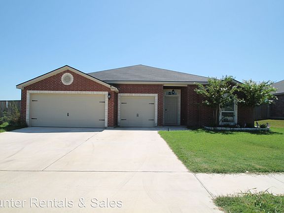 2nd image of 3006 Rockwall Dr