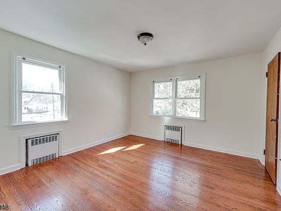 2nd image of 70 Boyden Ave Unit 2