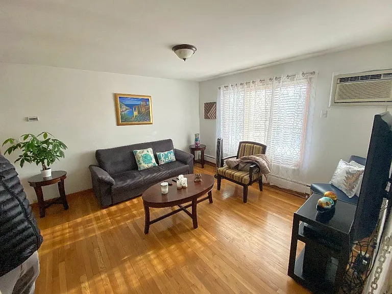 516 Avenue A #3 — Photo 3