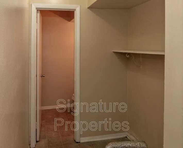 908 Anvil Rd — Photo 8
