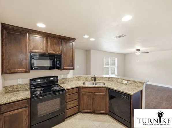 131 Sunburst Ct, Weatherford, TX 76087
