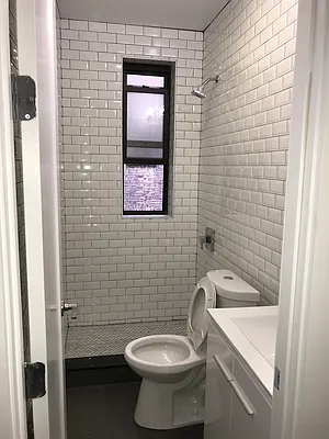 Rented by Empire City Real Estate LLC | media 21