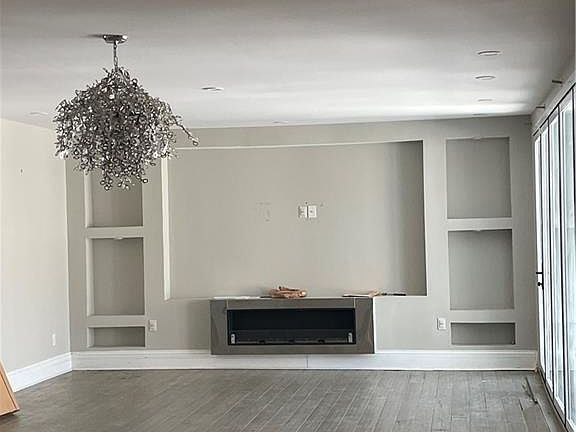 5th image of 7140 Tudor Ct