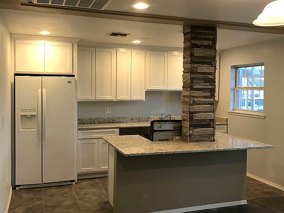 5th image of 10501 McCombs St