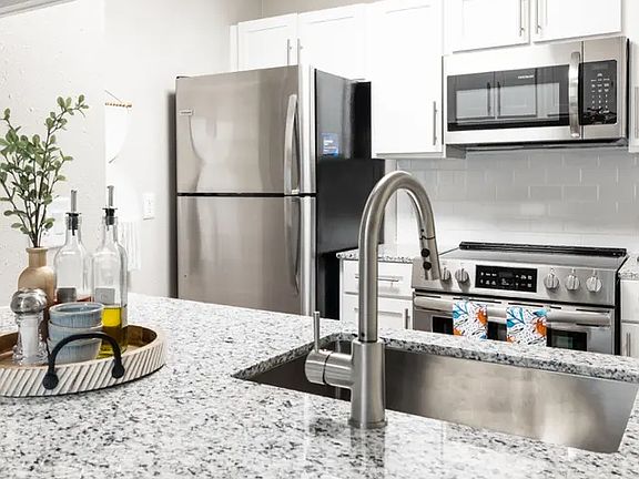 2nd image of 180 Bpw Club Rd APT R11