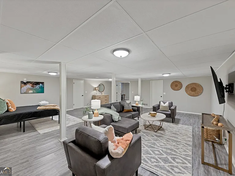 2984 Blackberry Ln — Photo 29