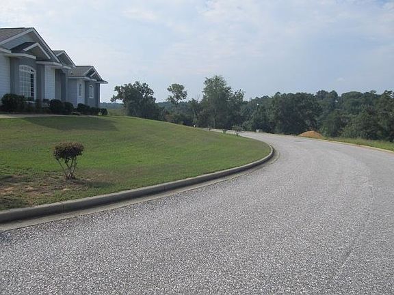 5th image of 100 River Hills Drive