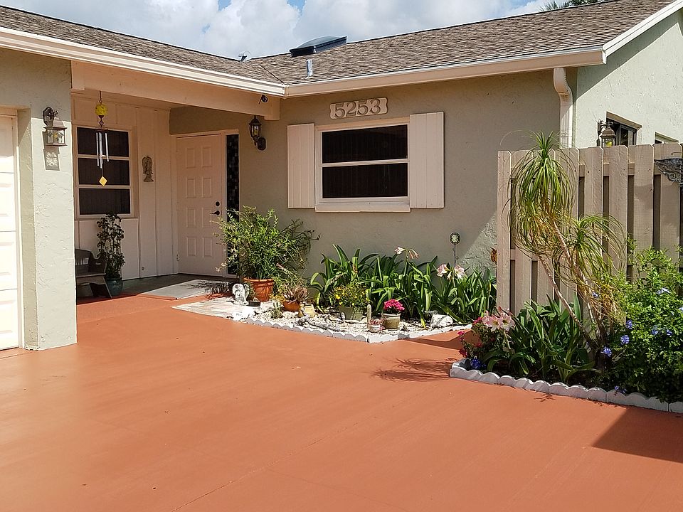 1st image of 5253 Mirror Lakes Blvd