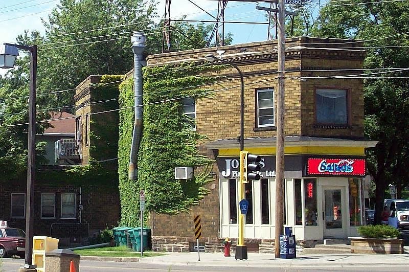 1st image of 624 Como Ave APT 3