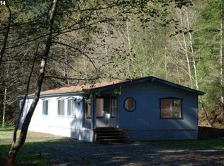 18400 Taylor Creek Dr, Brookings, OR 97415