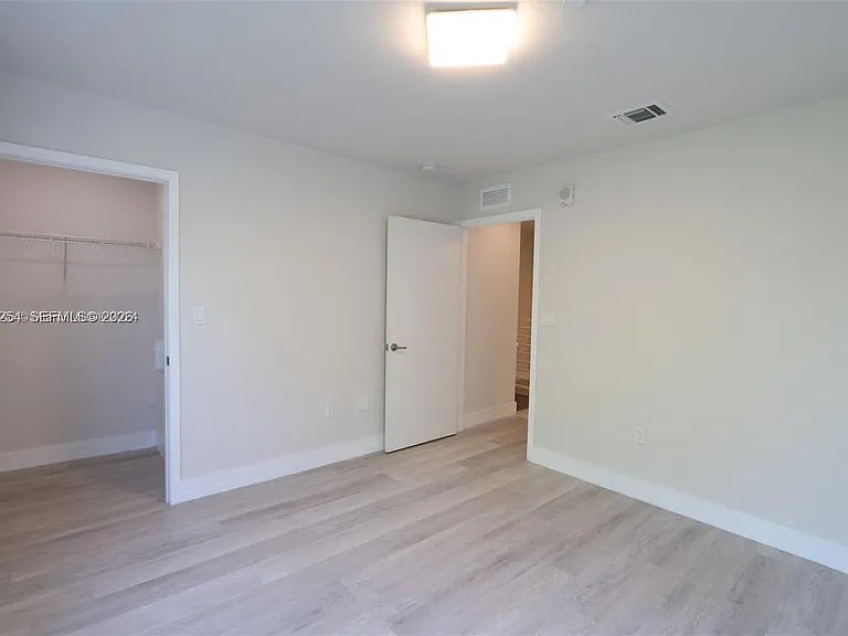 2555 NE 193rd St #2206 — Photo 14