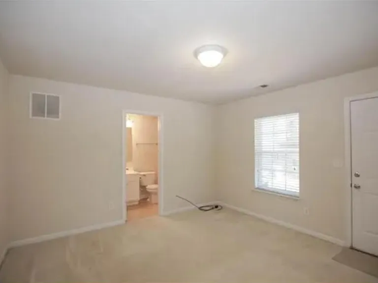 2210 Landing Walk Dr #2210 — Photo 16