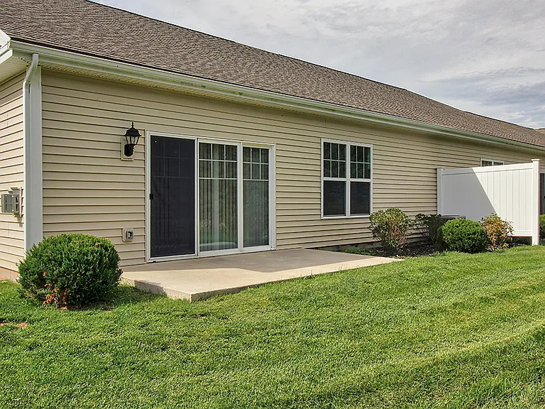 The Links at CenterPointe Townhomes — Photo 19