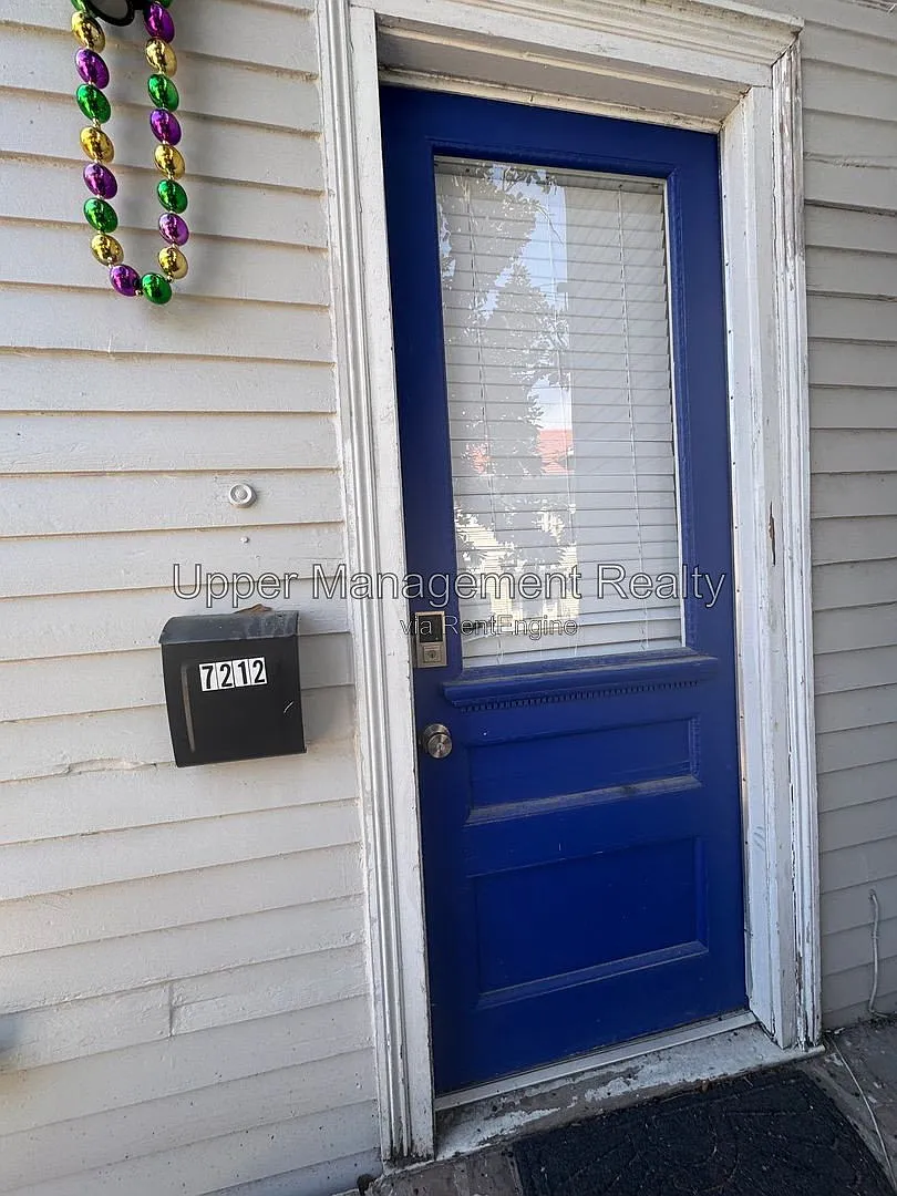 2 bed, 1.0 bath, $2,000 — Photo 3