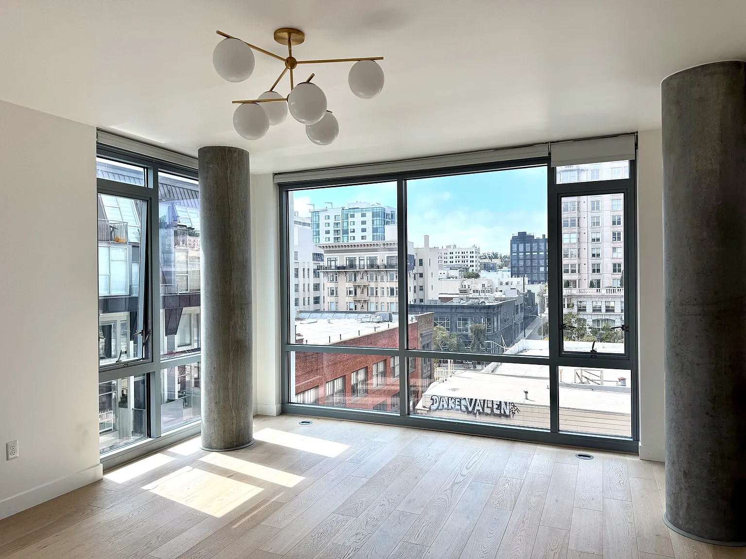 2 bed, 1158 sqft, $6,900 — Photo 1