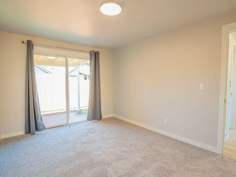 2840 Railroad St SE — Photo 21