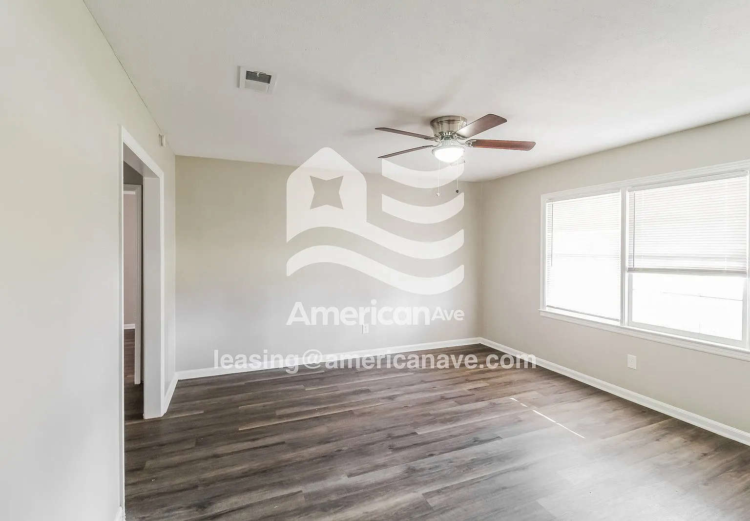 2 bed, 1.0 bath, 1410 sqft, $1,025 — Photo 3