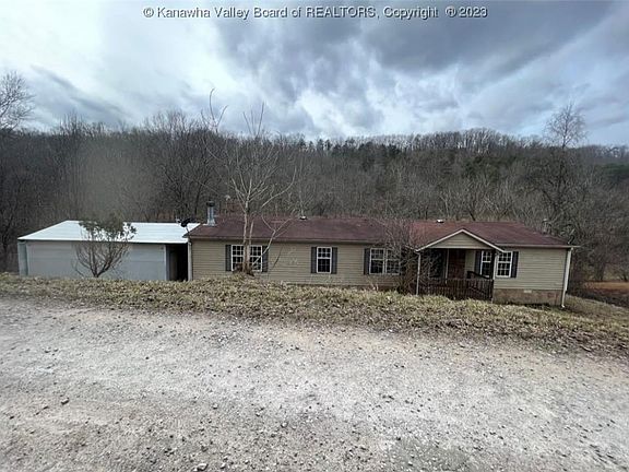 2nd image of 203 Wells Hollow Rd