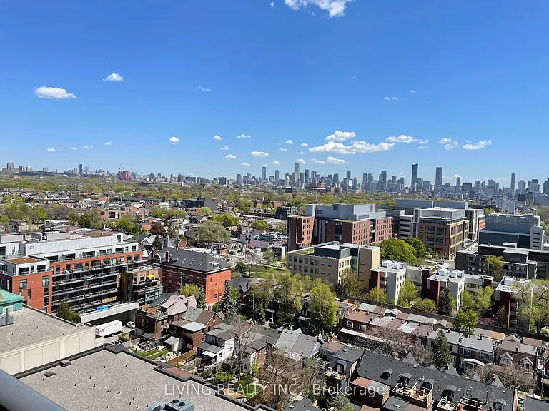 Lisgar St — Photo 16