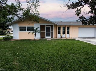 738 SE 43rd Ter, Cape Coral, FL 33904