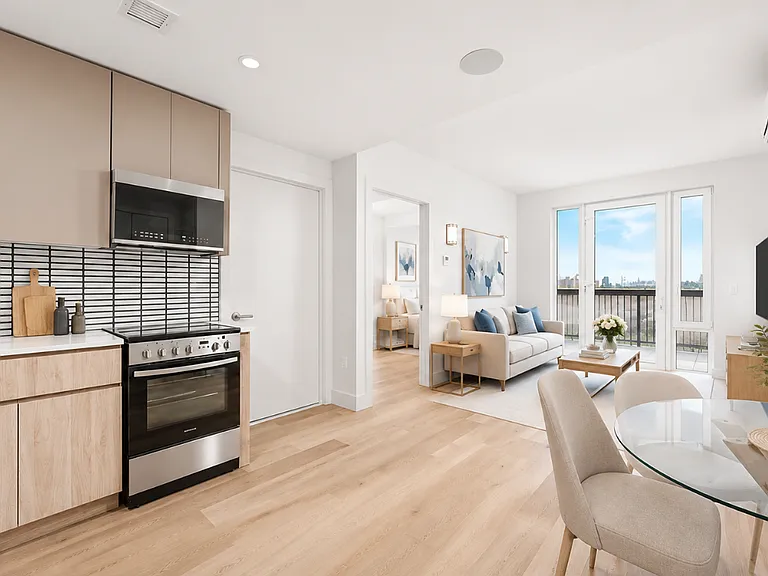 2431 Dean St #4C — Photo 1