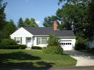 312 Woodland Cir, Madison, WI 53704