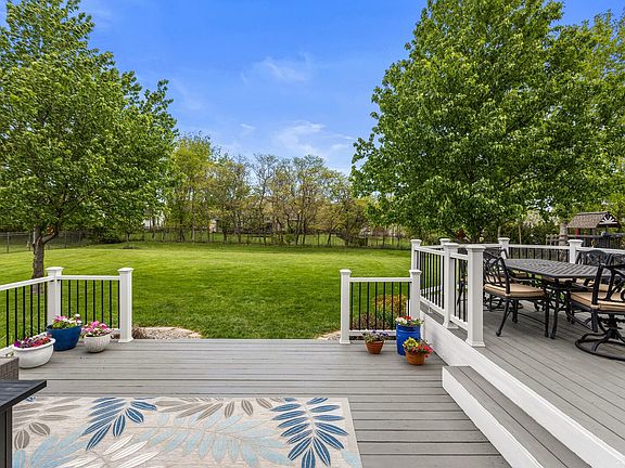 4th image of 1308 Woodberry Dr