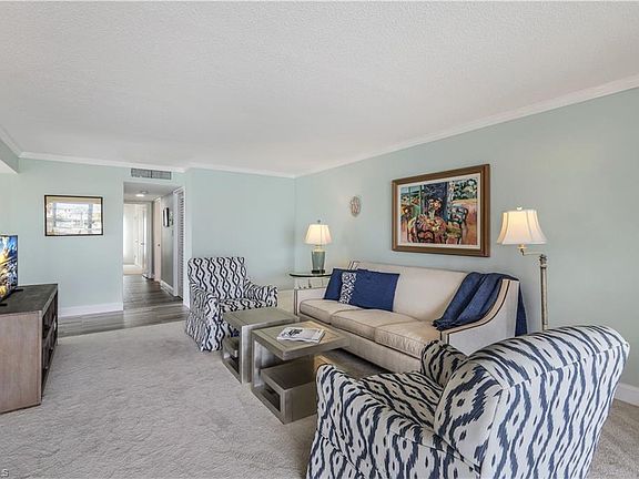 4th image of 1910 Gulf Shore BLVD N #207