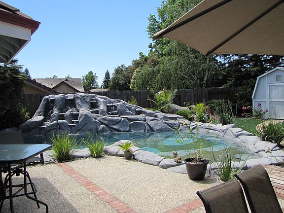 5th image of 1020 Chippendale Way