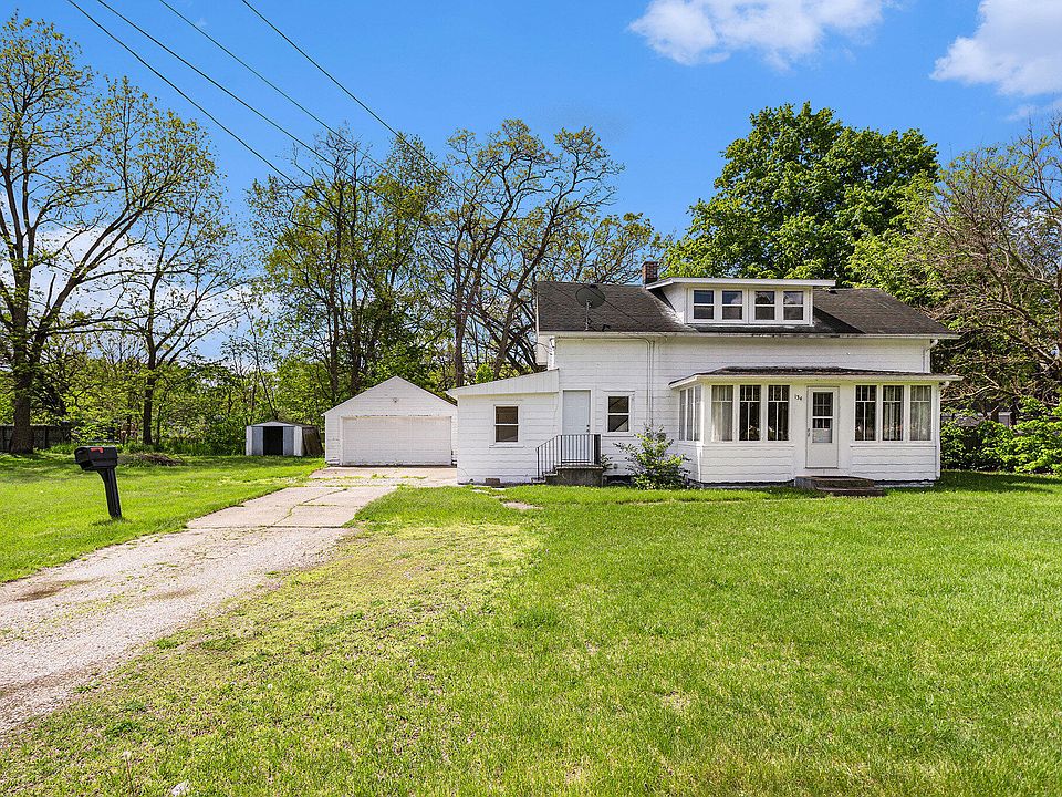 1st image of 134 Willard Ave E