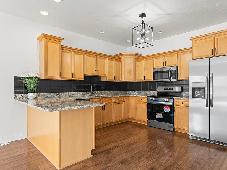 230 Independence Blvd — Photo 10