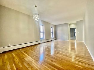 472 41st St APT 2B, Brooklyn, NY 11232
