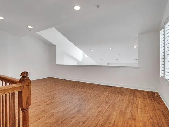 100 Abbie Court image 16 of 41