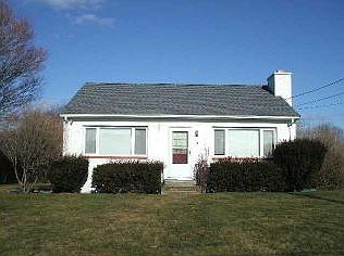 1st image of 16 Green Meadow Dr