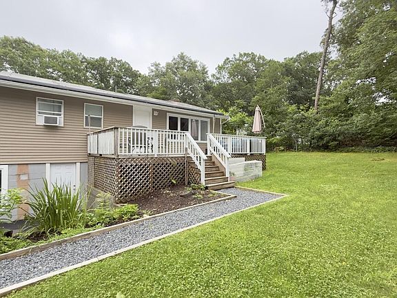 4th image of 37 Huckleberry Lane