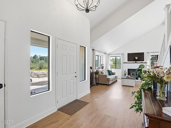 4th image of 5620 Oakhill Dr