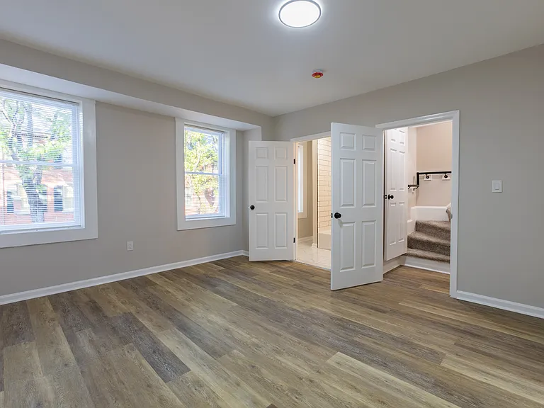 231 Jackson St — Photo 6