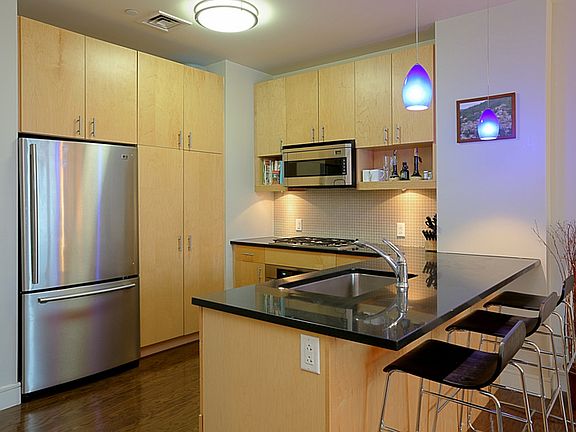2nd image of 700 Harrison Ave Unit 508