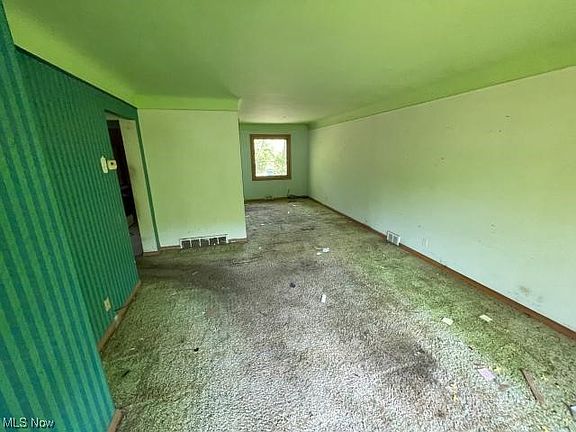 3rd image of 14061 James Ave