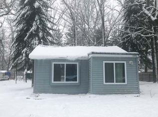 1170 Pine St, Harrison, MI 48625